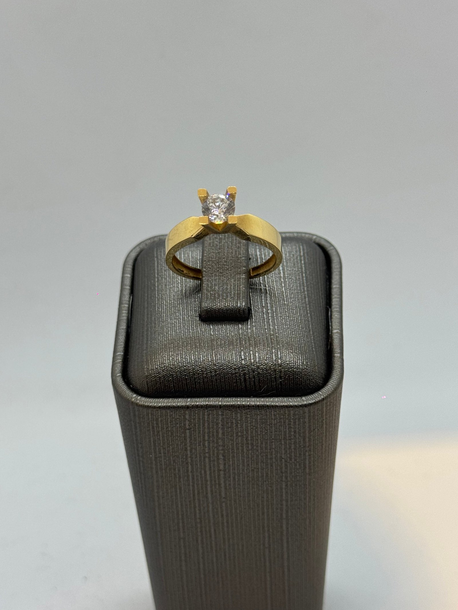 2.83 Gram 14 Ayar Tektaş Yüzük